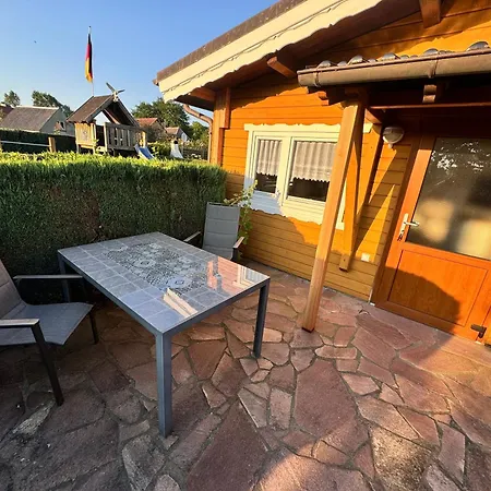 Blockhaus Frida 度假居 *